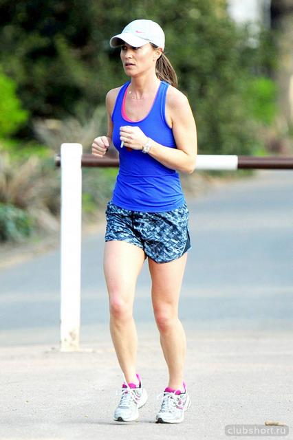 41061_pippa-middleton-out-jogging-in-london-04-12-2015_9.jpg